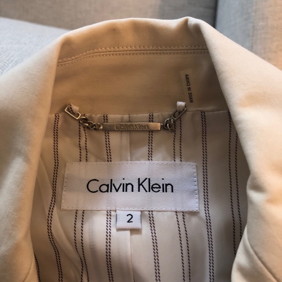 Off white Calvin Klein blazer size 2 - Picture 7 of 8